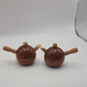 Salt and Pepper Shaker Wooden Tea Pots Set Lakeland Fl
